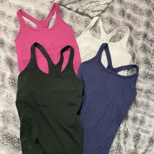 Lulumon EBB tank size 4